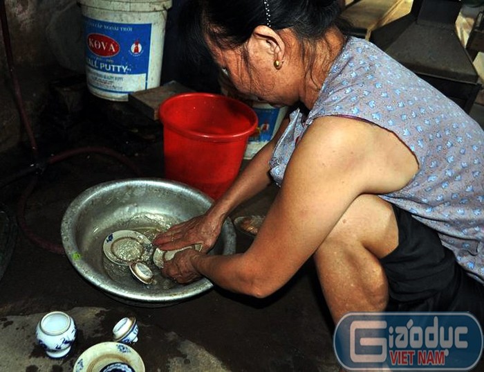 Ở Chàng Sơn, nước quý như vàng vì vậy nhà nào cũng phải dùng "siêu tiết kiệm" trong mọi sinh hoạt hàng ngày.